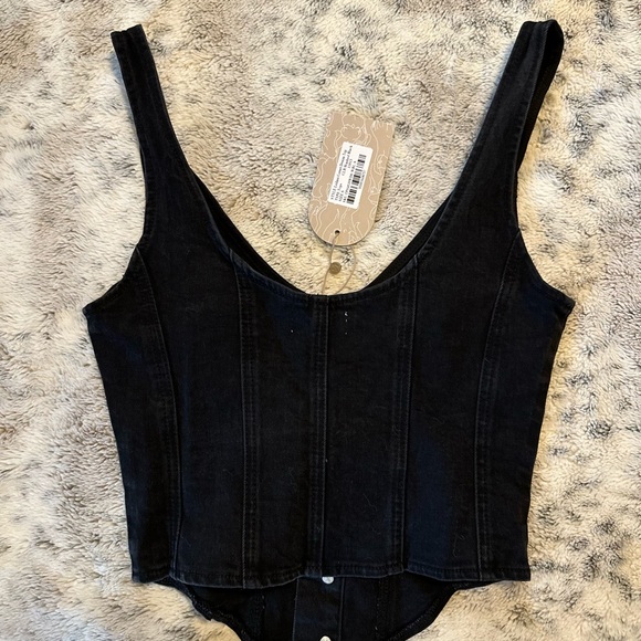 Meshki Denim Button-Down Top - Picture 2 of 3